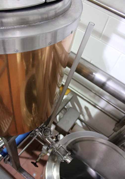 A differential tube helps Dan keep runoff running smoothly by giving a visual indication of how much pressure is on the bed. Excessive pressure on the bed will slow down runoff, which is especially important when brewing with rye or wheat malts.